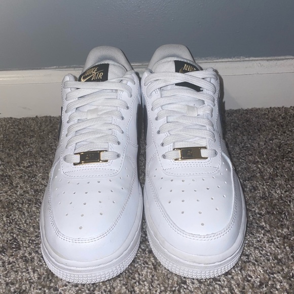 Nike Air Force 1 Low '07 Essential
White Black Gold Mini Swoosh (Women's) - Picture 4 of 6